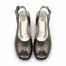 Dámske kožené metalické slingback sandále na platforme Dámske kožené metalické slingback sandále na platforme