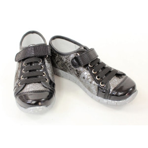 Dievčenské gumičkové topánky Kornecki - menšie veľkosti