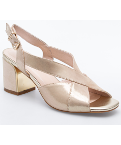 Sandále Epica s hrubým podpätkom v zlatej farbe