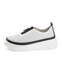 Dámske biele slip-on mokasíny Artiker Dámske biele slip-on mokasíny Artiker