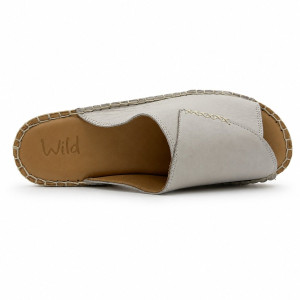 Dámske sivé kožené šľapky Wild