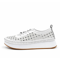 Dámske biele sneakers Urban Ladies