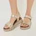 Dámske kožené sandále na platforme Tamaris Comfort zlaté Dámske kožené sandále na platforme Tamaris Comfort zlaté