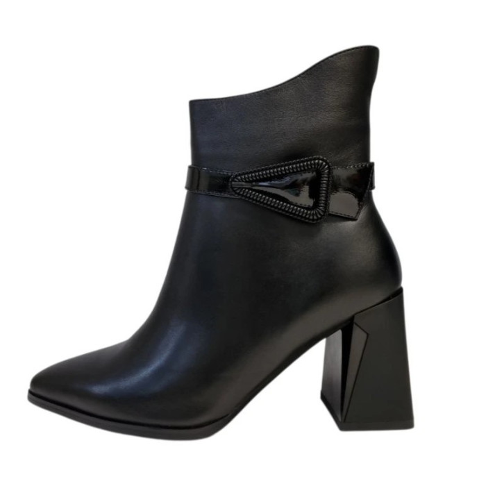 Dámske elegantné čižmy Ladies čierne na podpätku Dámske elegantné čižmy Ladies čierne na podpätku
