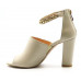 Elegantné béžové sandále Simen